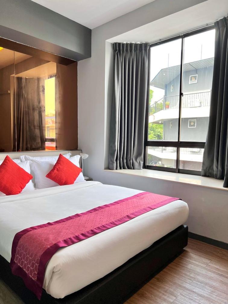 Bayu 23 Hotel Кота-Кинабалу Экстерьер фото
